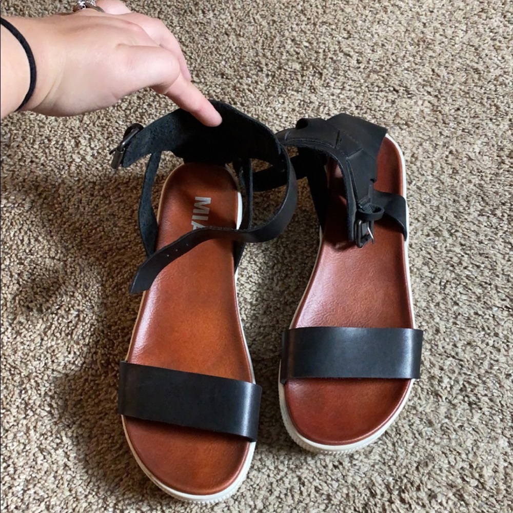MIA platform sandals